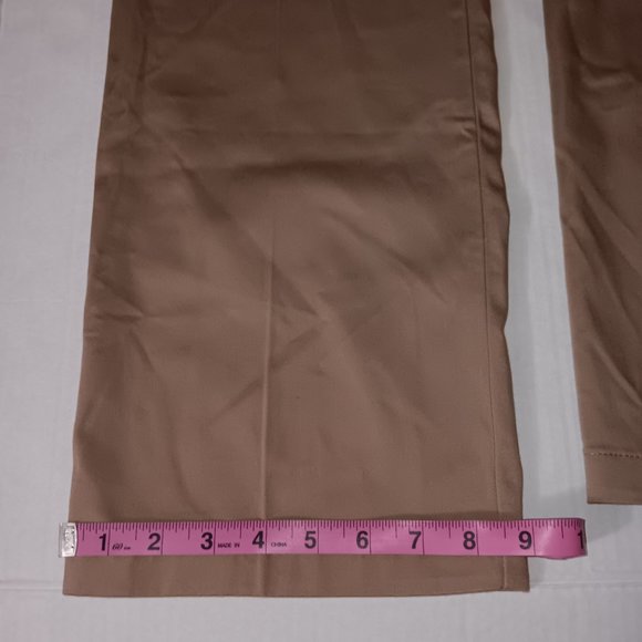 LEE REGULAR FIT STRAIGHT LEG MID RISE KHAKI PANTS COTTON BLEND WOMEN'S SIZE 18L - Picture 12 of 16